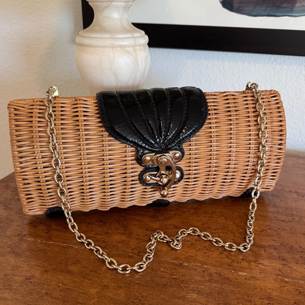 Elegant Black and Tan Woven Clutch